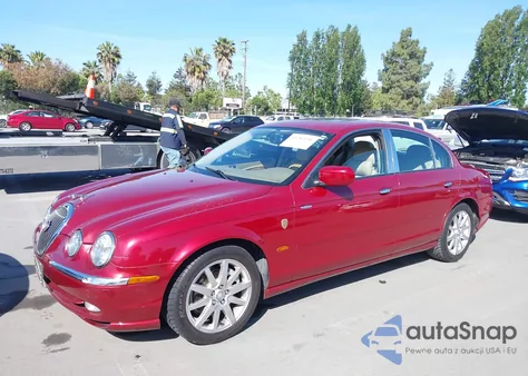 2000 Jaguar S-Type 4.0L V8 from USA, damaged, VIN SAJDA01D1YGL57692